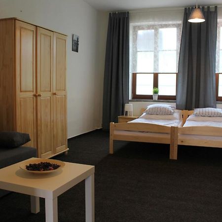 Hostinec A Penzion Stare Nadrazi Hotel Ostrava Luaran gambar